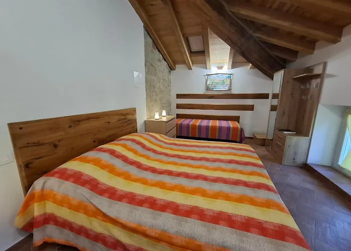 Couette-café Il Castellaro Ai Sassi 3*