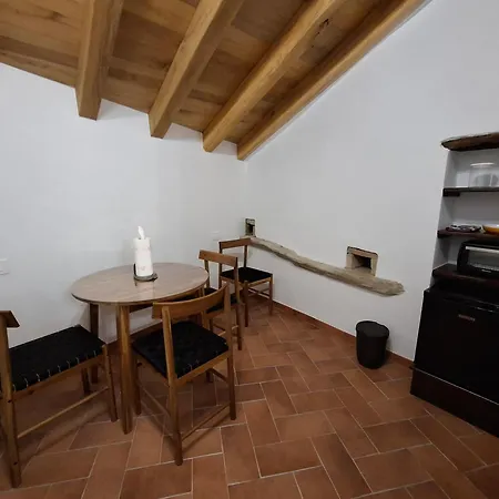 Il Castellaro Ai Sassi Bed & Breakfast