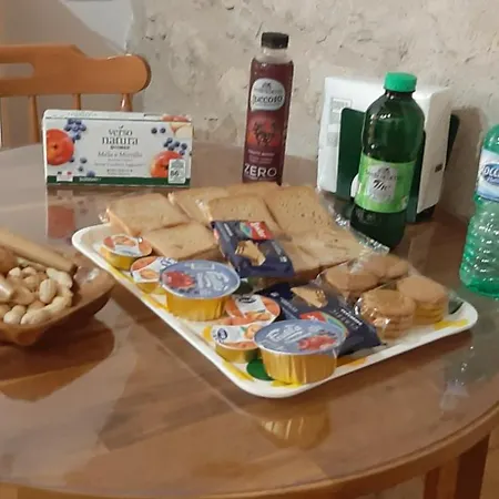Il Castellaro Ai Sassi Frühstückspension Rocca Malatina