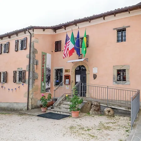 Il Castellaro Ai Sassi Bed & Breakfast 3*