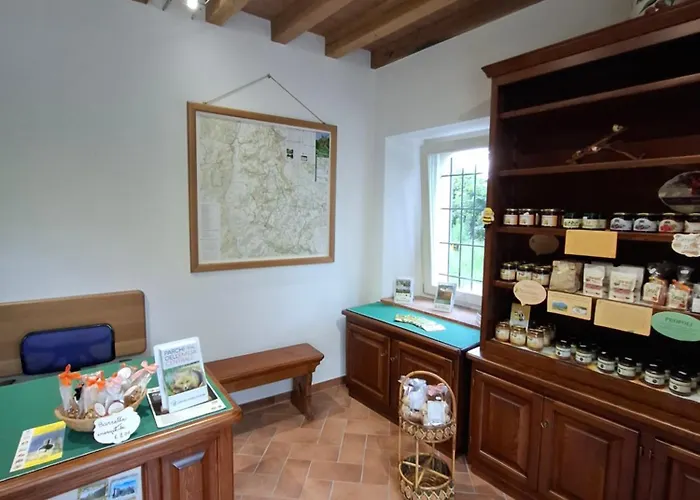 Il Castellaro Ai Sassi Bed & Breakfast 3*