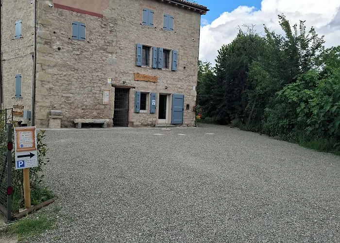 Il Castellaro Ai Sassi Bed & Breakfast