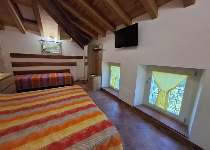 Il Castellaro Ai Sassi Bed & Breakfast